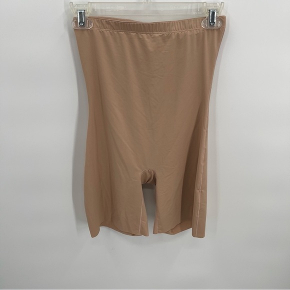 Assets by Spanx Shapewear Shorts Womens Shaping High Waist Beige sz large NWOT - Picture 6 of 6